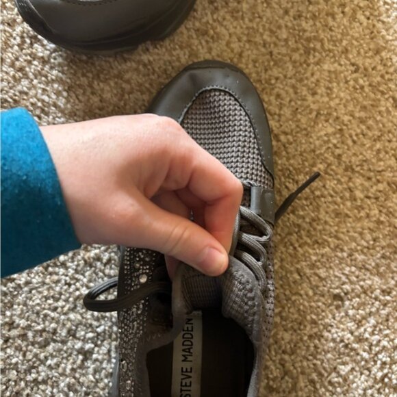 Shoes - Picture 4 of 13